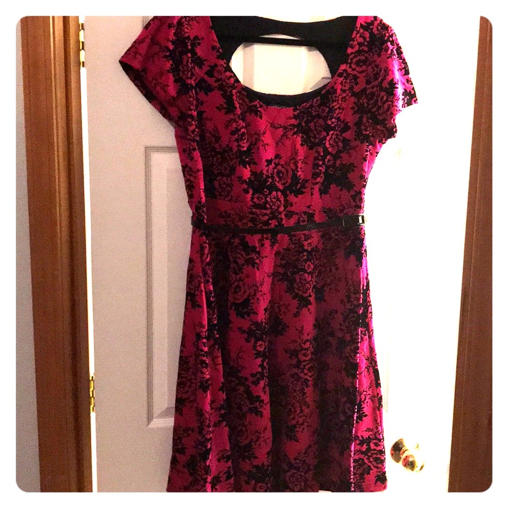 City chic adorable dress
